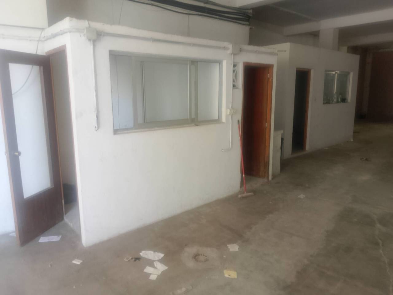 locales-comerciales en oliva · nucli-urba 100000.00€