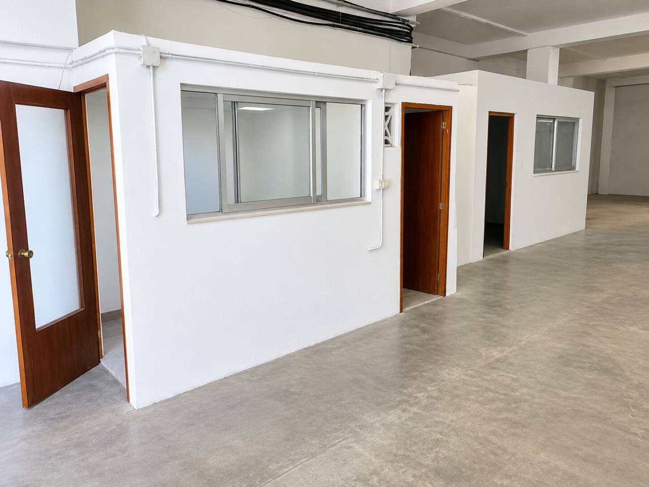 locales-comerciales en oliva · nucli-urba 100000.00€