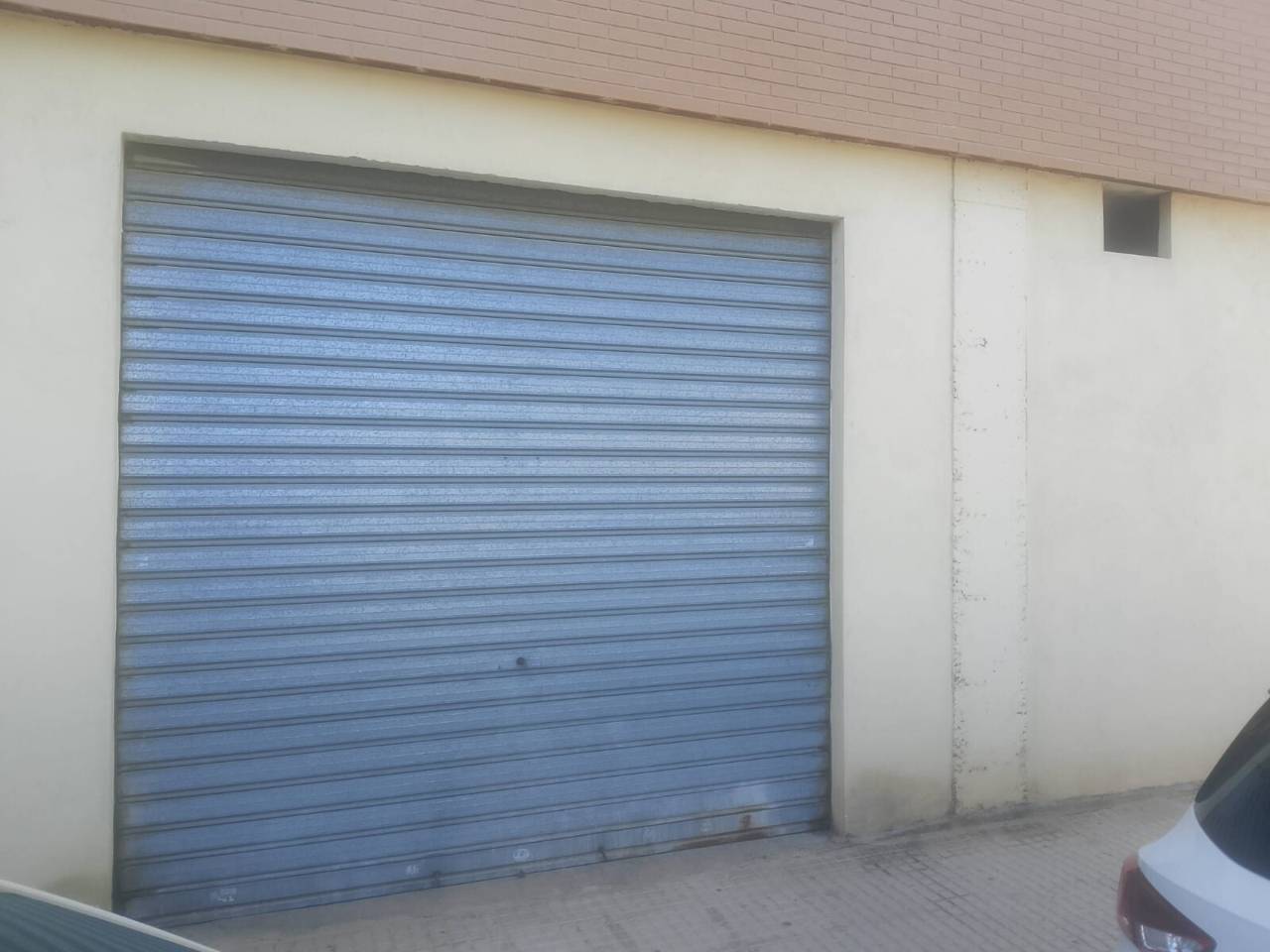 locales-comerciales en oliva · nucli-urba €