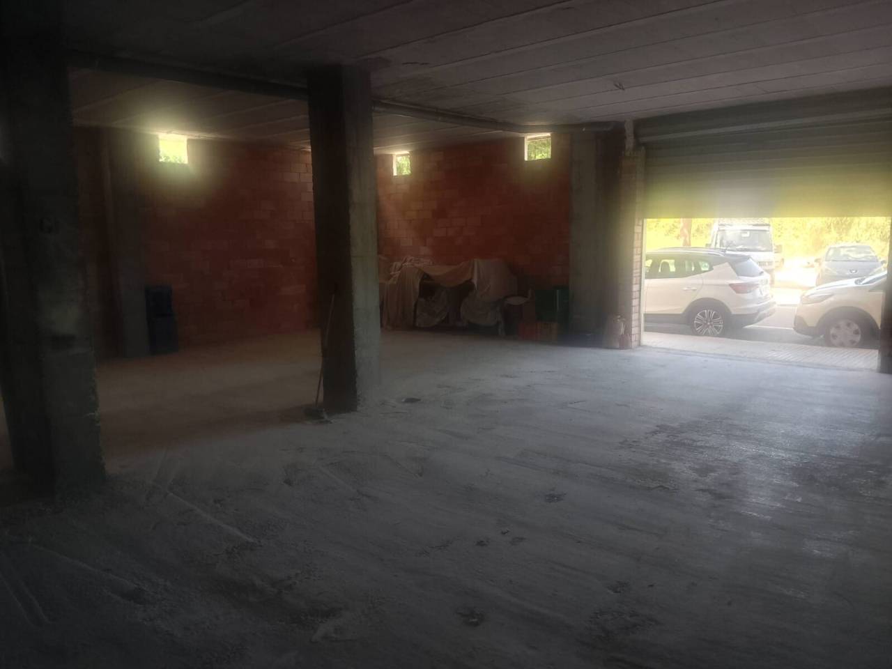 locales-comerciales en oliva · nucli-urba €