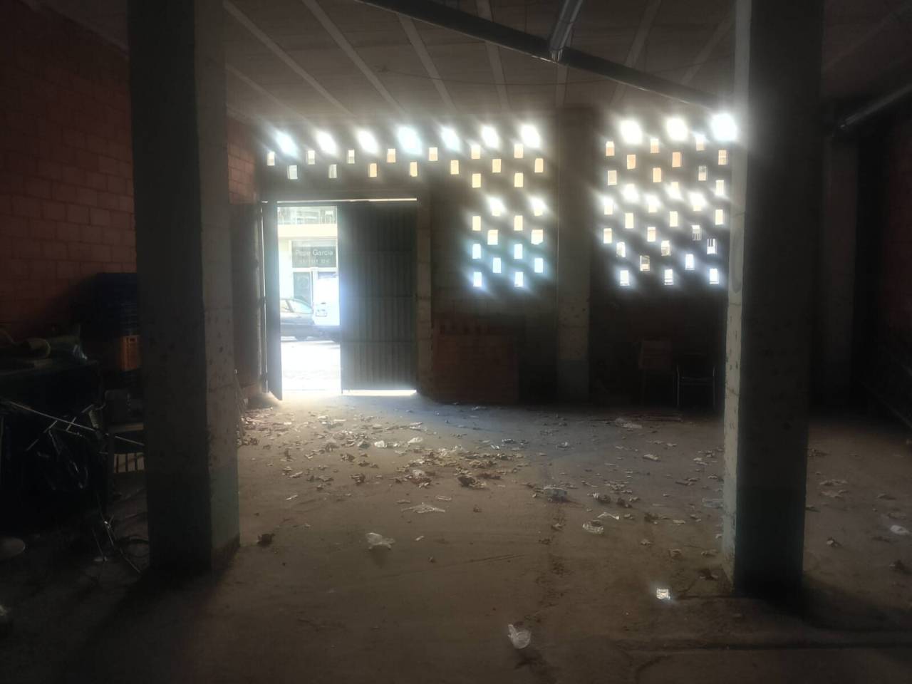 locales-comerciales en oliva · nucli-urba €