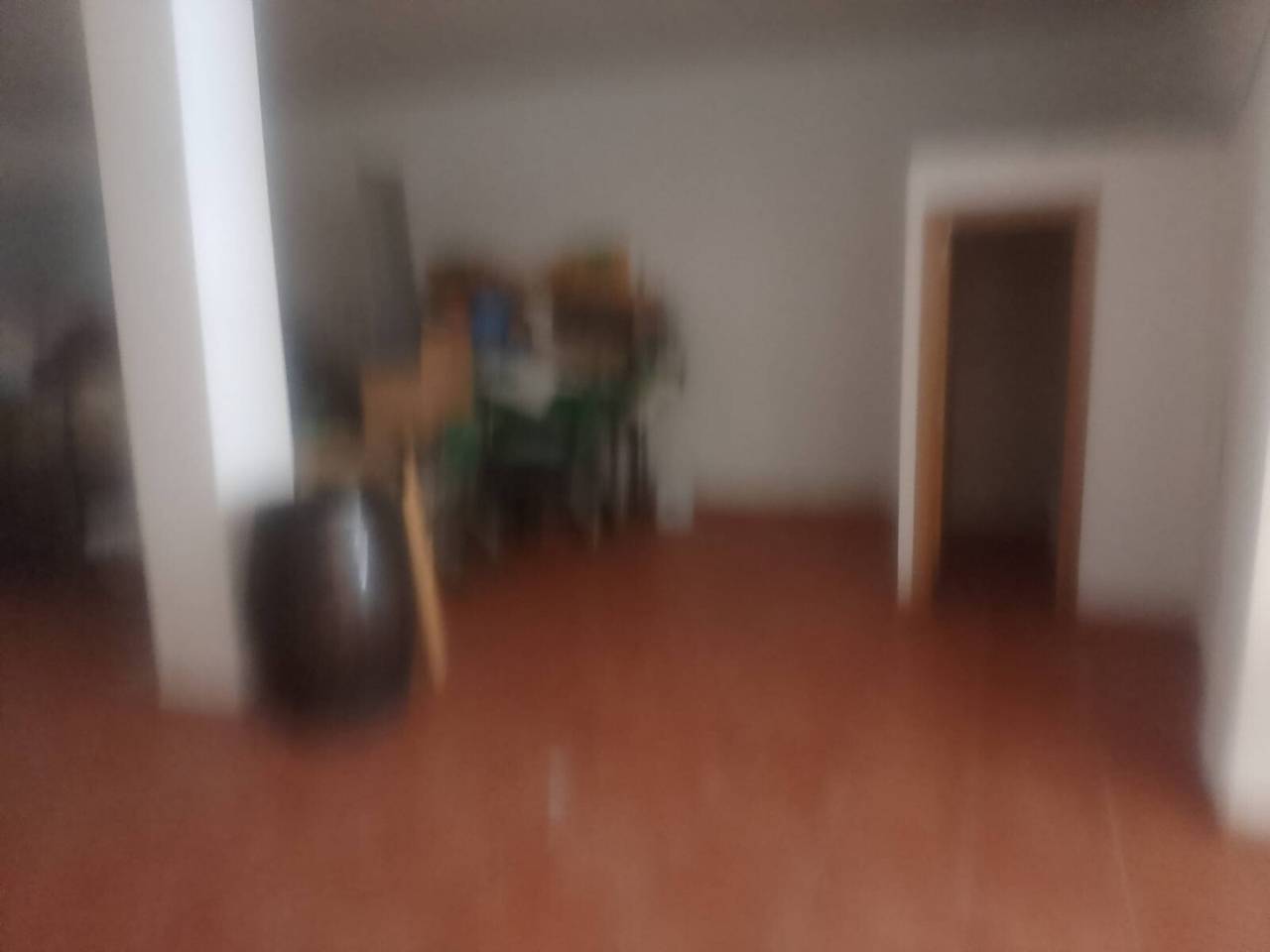 locales-comerciales en oliva · nucli-urba €