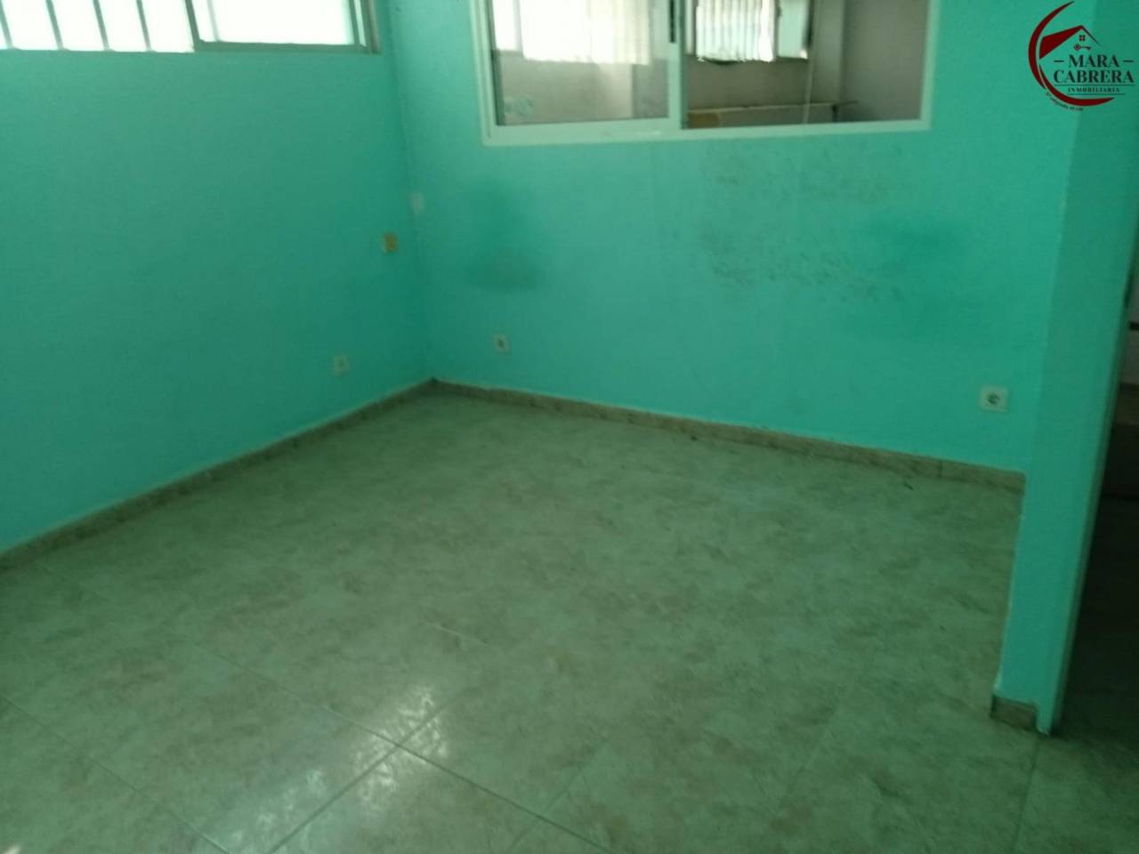 locales-comerciales en gandia · republica-argentina-iglesia-cristo-rey €