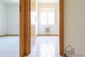 Piso en venta en la zona LLUIS PERICOT-MONTILIVI de 2ª mano - 7211