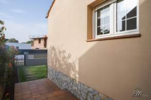 Casa unifamiliar en venta enVilablareix de 2ª mano - 7466