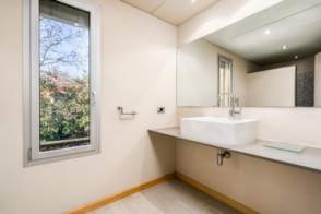 Casa exclusiva en venta a Girona de 2ª mano - 7936