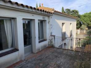 Casa en venta en Riumors de 2ª mano - 8066