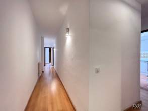 Piso de alquiler zona centro-Bonastruc de Porta de 2ª mano - 8091