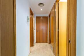 Piso en venta en zona Sant Narcis- Pare Coll de 2ª mano - 8126