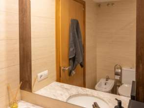 Piso en venta en zona Sant Narcis- Pare Coll de 2ª mano - 8126