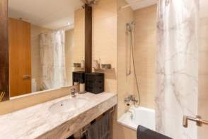 Piso en venta en zona Sant Narcis- Pare Coll de 2ª mano - 8126