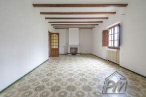 Finca rústica en alquiler  a la montaña en pueblo de Amer de 2ª mano - 8206