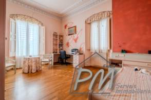 Casa en venta Modernista en el corazón de Cassa de la Selva de 2ª mano - 9106
