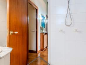 Casa en venta Modernista en el corazón de Cassa de la Selva de 2ª mano - 9106