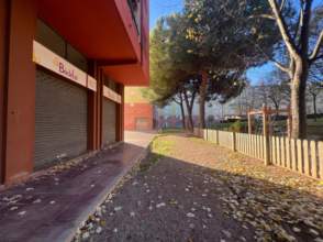 Alquiler de local comercial en Girona Capital de 2ª mano - 9216