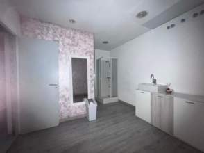 Alquiler de local comercial en Girona Capital de 2ª mano - 9216