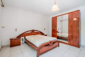 Venta de chalet unifamiliar en Salt de 2ª mano - 9316