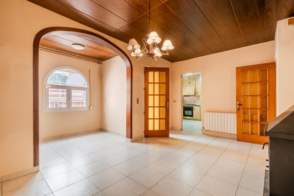Venta de chalet unifamiliar en Salt de 2ª mano - 9316