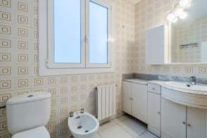 Venta de chalet unifamiliar en Salt de 2ª mano - 9316