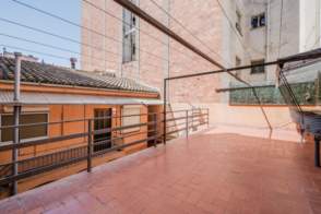 Venta de chalet unifamiliar en Salt de 2ª mano - 9316
