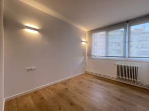 Alquiler de piso Contrato Temporal- VIVIENDA NO HABITUAL en Girona Capital de 2ª mano - 9326