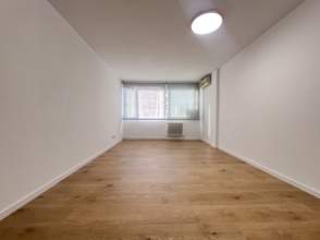 Alquiler de piso Contrato Temporal- VIVIENDA NO HABITUAL en Girona Capital de 2ª mano - 9326