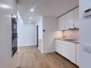 Alquiler de piso Contrato Temporal- VIVIENDA NO HABITUAL en Girona Capital de 2ª mano - 9326