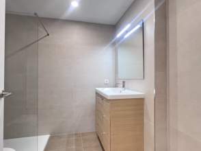 Alquiler de piso Contrato Temporal- VIVIENDA NO HABITUAL en Girona Capital de 2ª mano - 9326