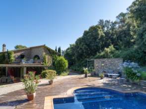 Venda de masia a Esponellà de 2ª mà - 9407