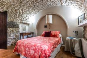 Venda de masia a Esponellà de 2ª mà - 9407