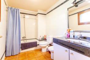 Venta de chalet en Cervià de Ter de 2ª mano - 9456