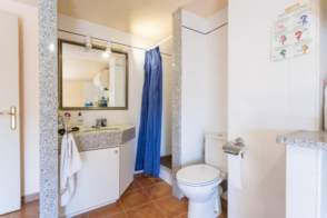 Venta de chalet en Cervià de Ter de 2ª mano - 9456