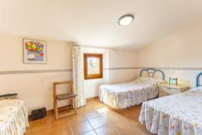 Venta de chalet en Cervià de Ter de 2ª mano - 9456