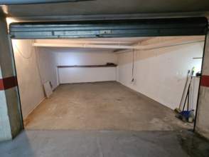 APARCAMENT TANCAT PER A 2 COTXES ZONA MIGDIA-QUIMICS de 2ª mà - 9472