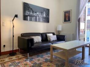 Piso en alquiler vivienda NO HABITUAL  en barri vell con buenas vistas