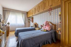 Venta de una villa en Cornellà del Terri de 2ª mano - 9531