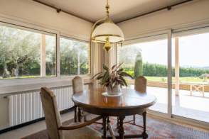 Venta de una villa en Cornellà del Terri de 2ª mano - 9531