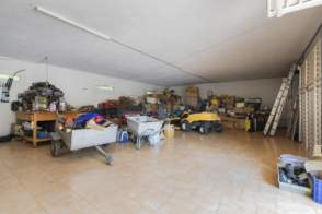 Venta de una villa en Cornellà del Terri de 2ª mano - 9531