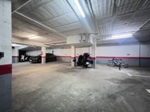 PLAZA DE PARQUING EN ALQUILER PARA VEHICULO MEDIANO O DOS MOTOS de 2ª mano - 9516