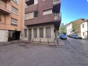 PLAZA DE PARQUING EN ALQUILER PARA VEHICULO MEDIANO O DOS MOTOS de 2ª mano - 9516