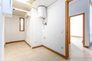 Venta de local comercial en Girona Capital de 2ª mano - 9556