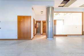 Venta de local comercial en Girona Capital de 2ª mano - 9556