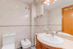 Venta de piso en Riudellots de la Selva de 2ª mano - 9596