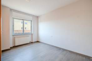 Venta de piso en Riudellots de la Selva de 2ª mano - 9596