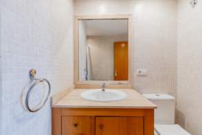 Venta de piso en Riudellots de la Selva de 2ª mano - 9596