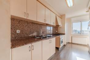 Venta de piso en Riudellots de la Selva de 2ª mano - 9596