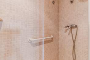 Venta de piso en Riudellots de la Selva de 2ª mano - 9596