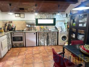 Venta de una encantadora villa campestre en Bellcaire d'Empordà de 2ª mano - 9601