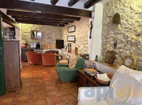 Venta de una encantadora villa campestre en Bellcaire d'Empordà de 2ª mano - 9601