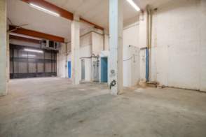 Alquiler de local en zona Sant Narcís de 2ª mano - 9621